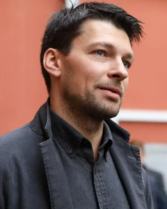 inline image
